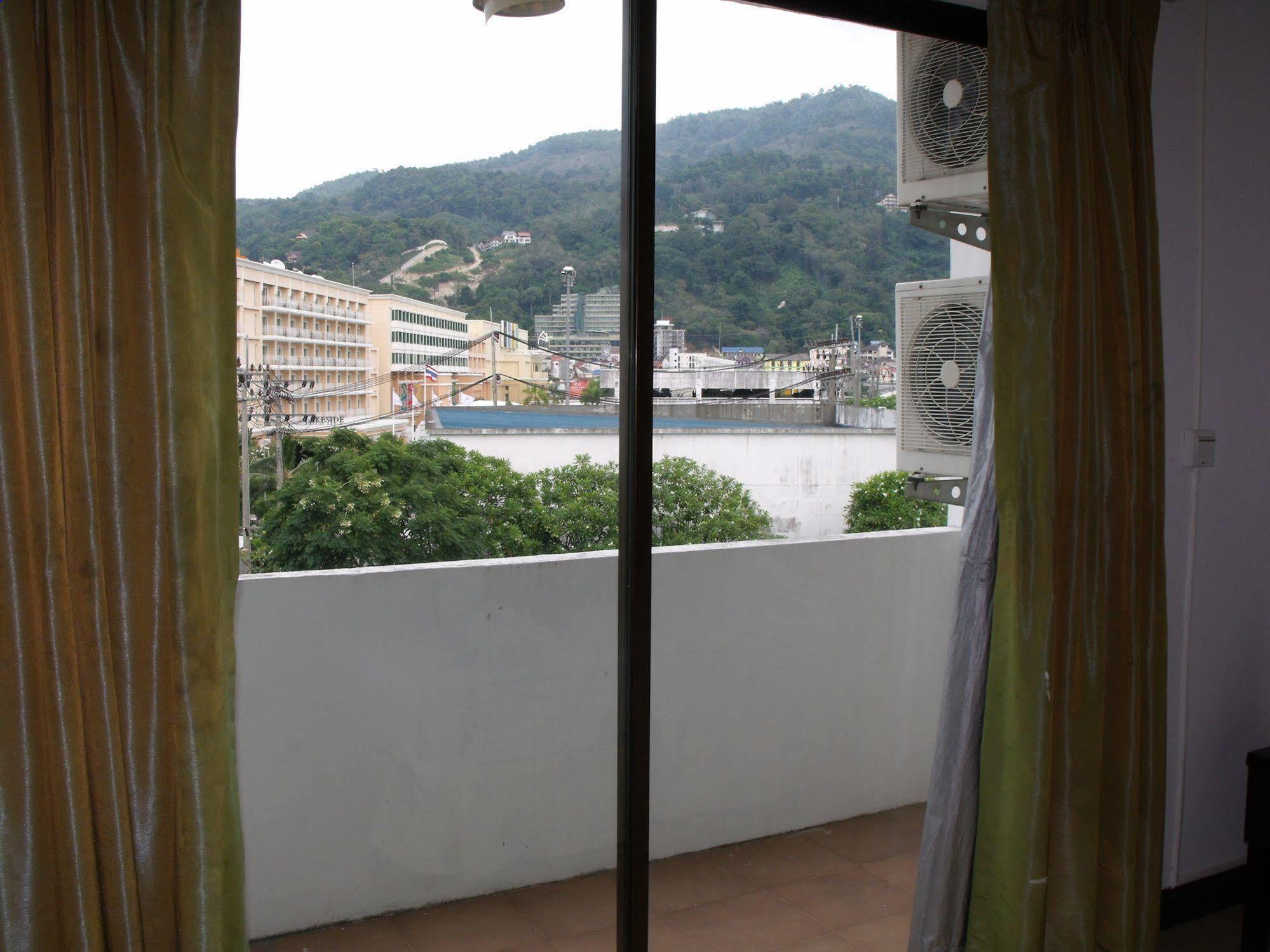 Bgw Phuket Hostel Patong Εξωτερικό φωτογραφία
